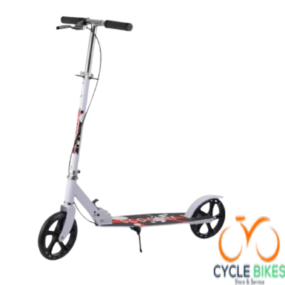 Scooter-smooth and stylish Scooter